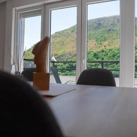 아파트 Lights Panorama 모스타르